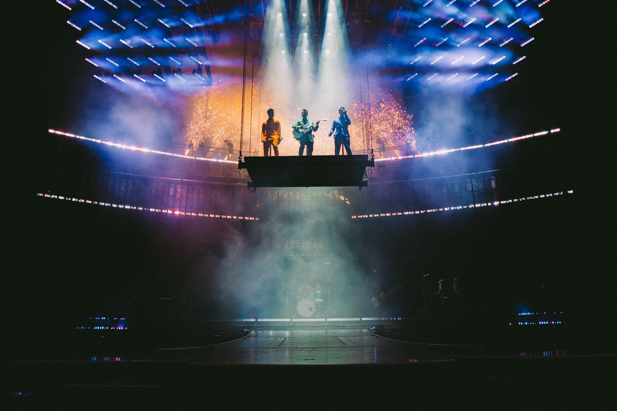 Jonas Brothers tweet media