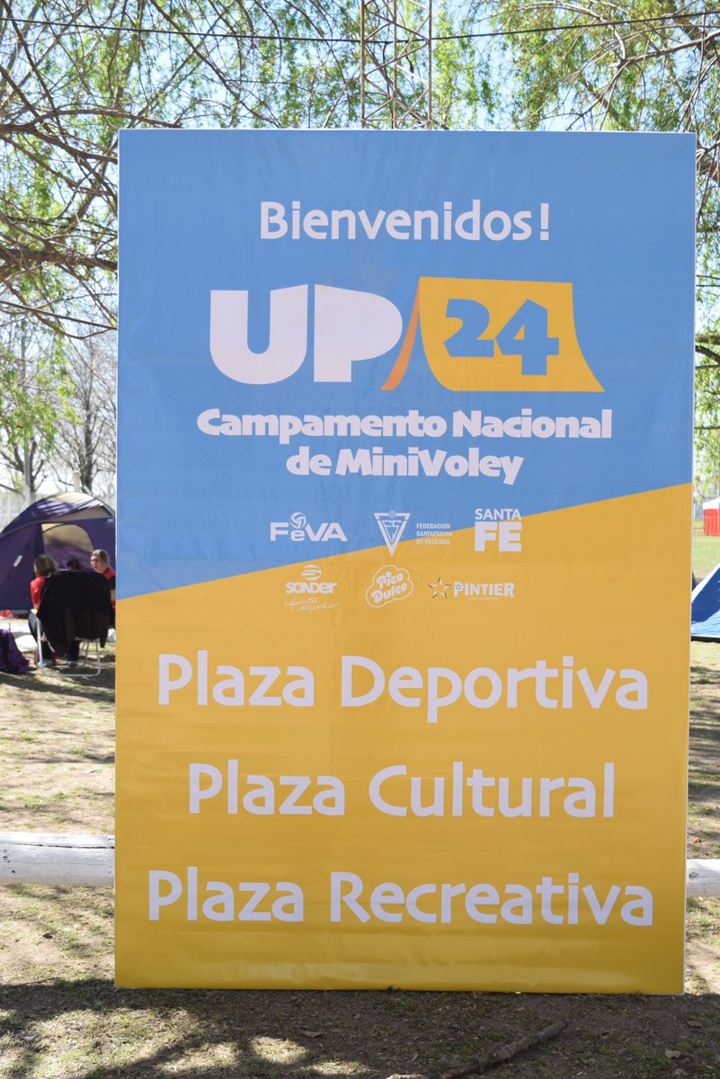 NanoCipriani's tweet photo. Comenzó el Campamento Nacional de Minivóley 🏐 #Up24🦊 en el Predio Deportivo del Club Libertad de San Jerónimo Norte. https://t.co/0FkgEsTV5Y