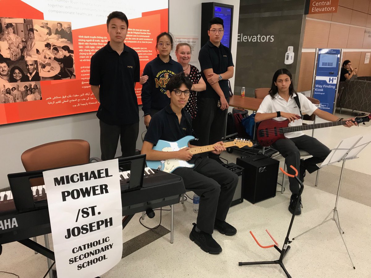 ⁦<a href="/TCDSB/">Toronto Catholic District School Board</a>⁩ ⁦<a href="/HRH_Foundation/">Humber River Health Foundation</a>⁩ ⁦@HRHospital⁩ Under the direction of Mirela Pilaf, students of Michael Power/St. Joseph perform for visitors at Humber River Hospital’s Open House.