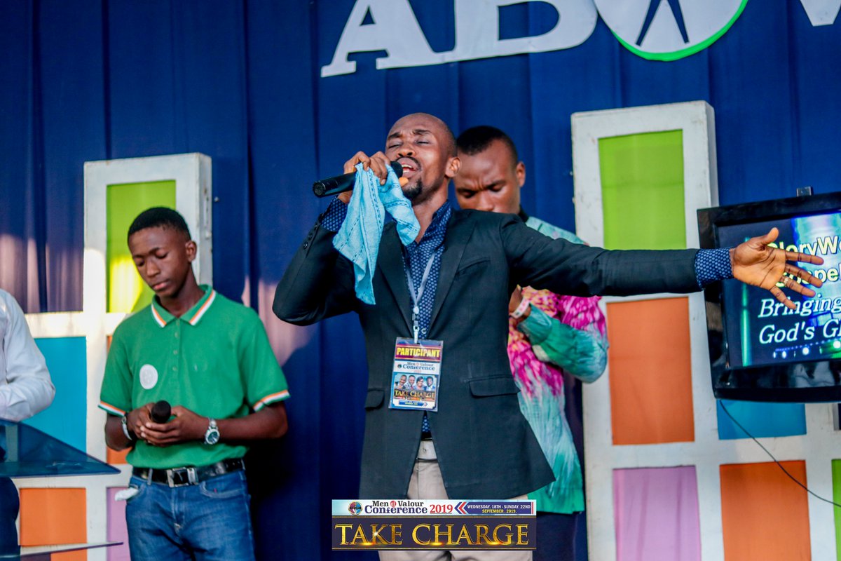 gigcglobal's tweet photo. Deep moment of desperate with Bro Israel Edoho
🎶Saviour
Saviour
Saviour
The man You saved
is here to worship You
The man You saved
is here to worship You 🎶
#worship
#LeadershipMasterclass #MVC2019 #GloryWorld #GIGCGlobal https://t.co/GrAQXrD0MS