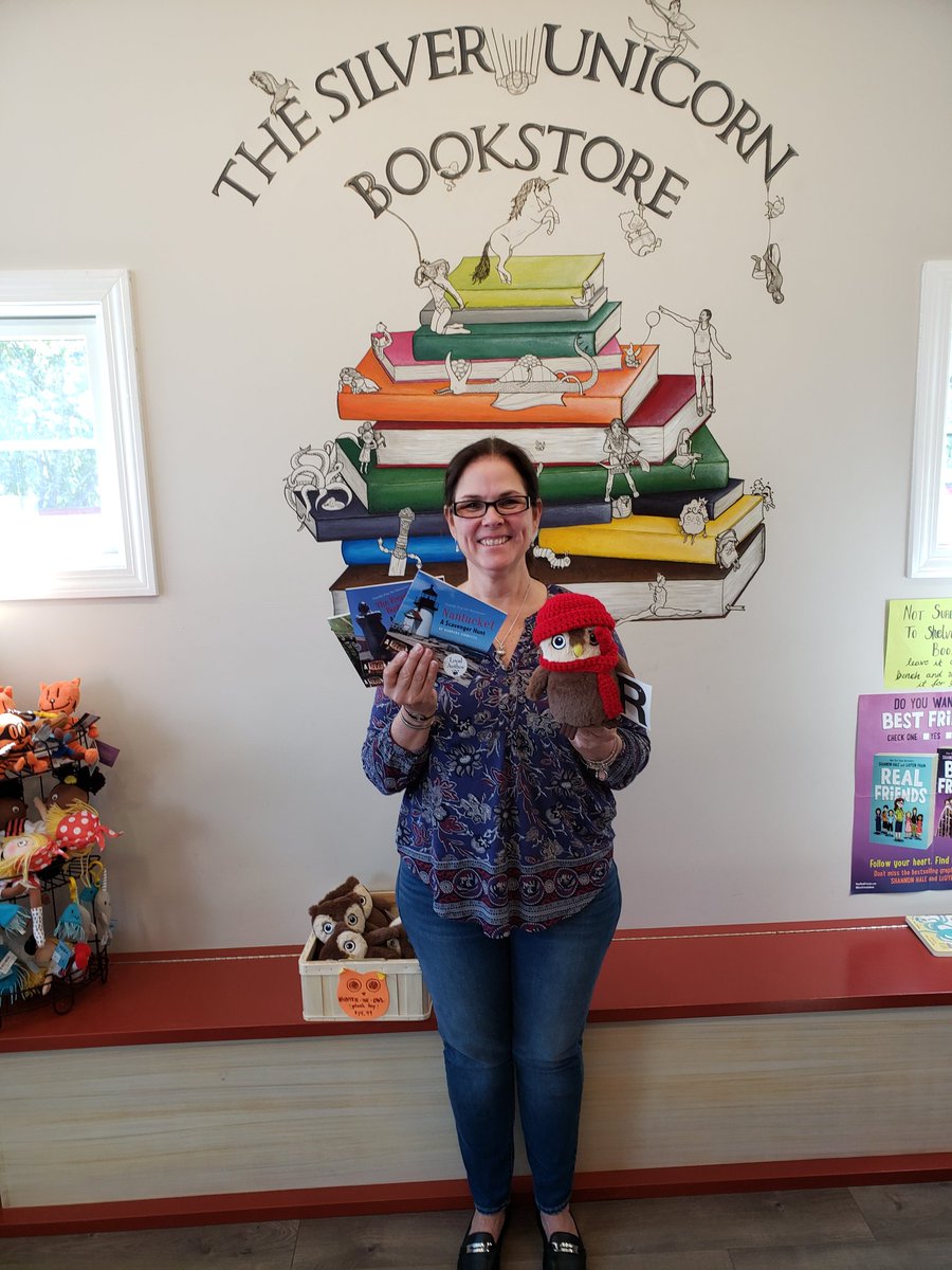 SilUnicornActon's tweet photo. It's been a busy day in Acton. First, we had a great crowd for our scavenger hunt story time with Acton's own @BarbaraTibbetts. https://t.co/fY6PpuIXHe