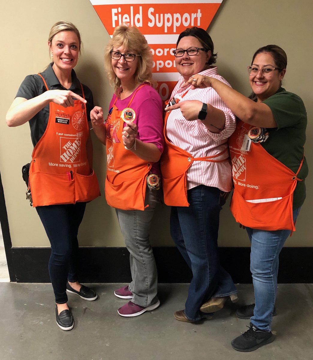 kevinmcquaig's tweet photo. Congrats to Erica on 19 years w the Big Orange!!! ⁦@EricaBenderman⁩ ⁦@SheaKing75⁩ ⁦@njr2408⁩ ⁦@Hncklc2333⁩ ⁦@DepotMatt⁩ ⁦@HomeDepotMike⁩ https://t.co/ziF8RHQFet