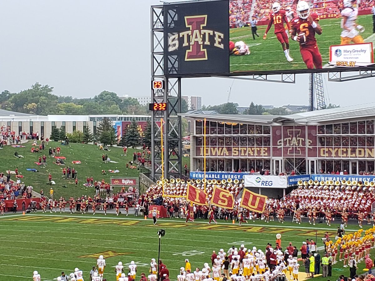 guy4cy's tweet image. Great day to be a Cyclone 🙌🙌❤💛❤💛 #CyclONEnation