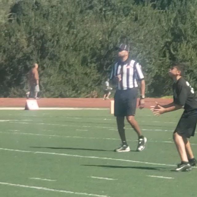 eliteballer_X32's tweet photo. My Dad didnt get my interception but here is a punt return 😁 https://t.co/3ZsjTiRaxc https://t.co/C1GTd2qCw0