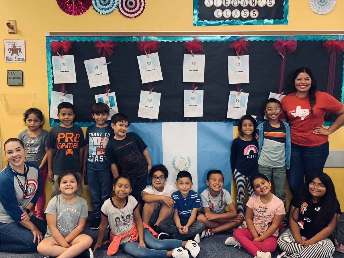 Jaleman_84's tweet photo. As part of Hispanic heritage month, each class chose a country and researched it.  We chose Guatemala and so yesterday we took a trip to Guatemala!  We FaceTimed a former Mckinney teacher who now lives there!  It was so great! Thanks @lauraamlin  #mymisd #vegaelem #misdexcells https://t.co/OtBq5Xn9lg