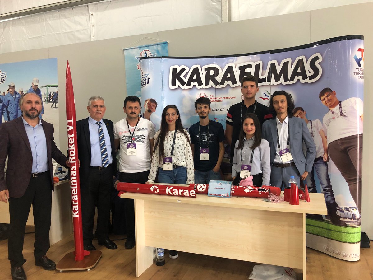 KabarikBirol's tweet photo. Bugün Atatürk havalimanında TEKNOFEST’e Karaelmas Sivil Toplum Kuruluşları ( KARAKDER-ZONSİAD-ZONDEF-ZEKPLAT)Karaelmasımızı yeni teknolojilerle yarışta en iyi şekilde temsil ettikleri için onurluyuz ve gururluyuz,
#Teknofest
#Karaelmas
#Karakder
#Zonsiad
#Zondef
#Zekplat https://t.co/KZODBokc7V