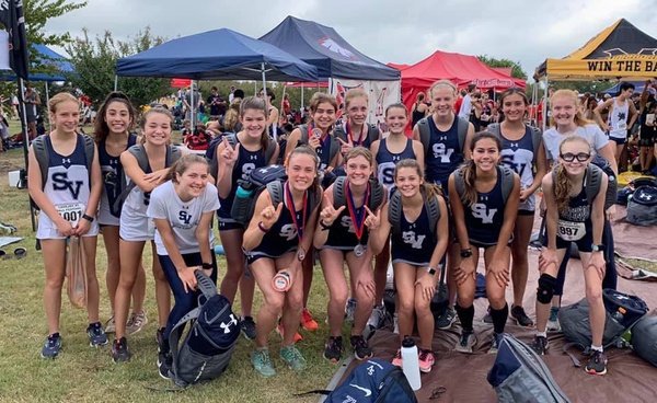SVHSXC1's tweet photo. Great job by these ladies today. Varsity finished 3rd in the Elite division and the JV squad was 4th out of 27 in the 5A/6A Varsity race at Lovejoy. @COMALISD_AD @Supt_comalisd @mwahl281 @SV_Rangers https://t.co/j74SItSl3k