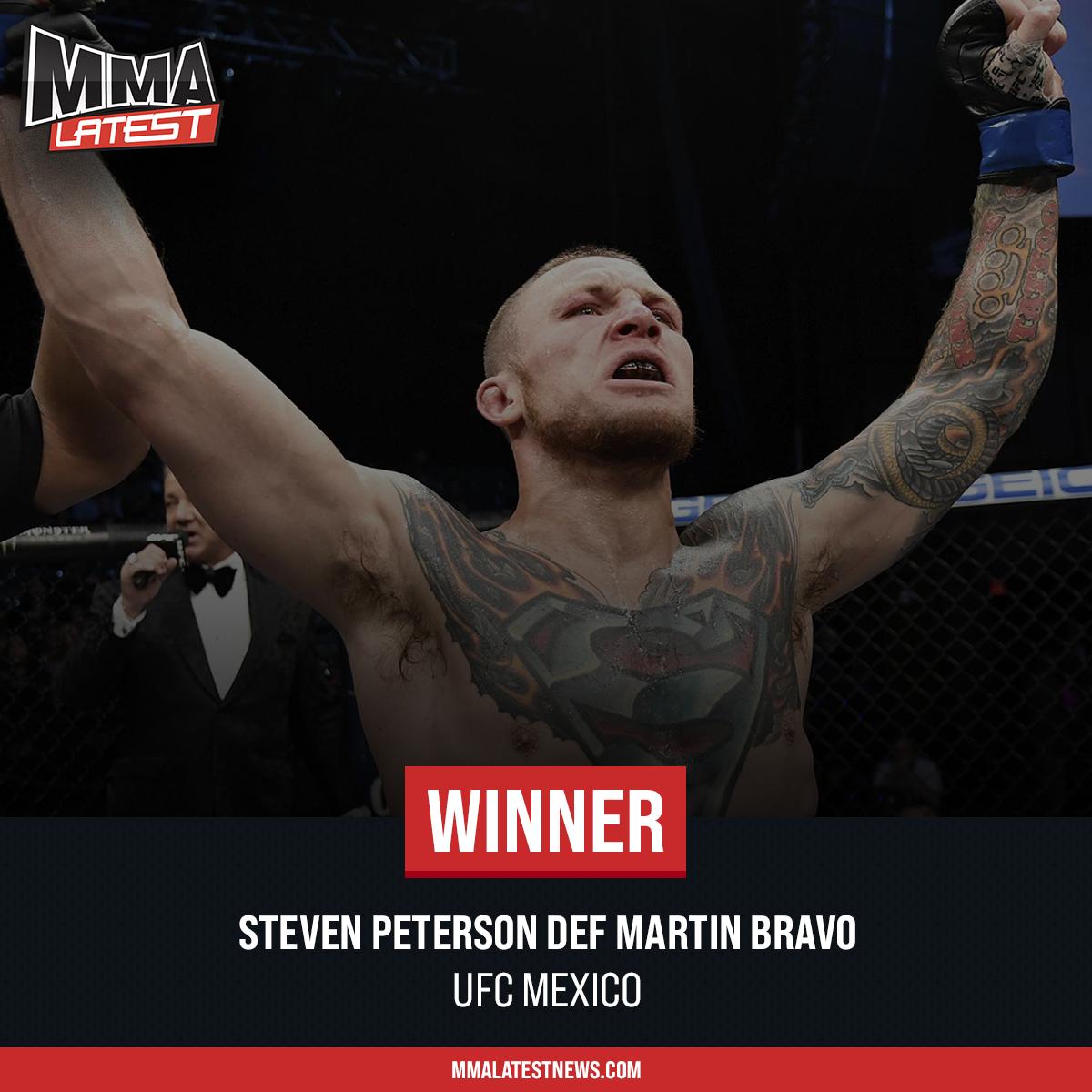 MMALatestNws's tweet photo. 😳💥 SPINNING BACK FIST

Steven Peterson opens the main card, with a stunning second round KO! He had not the greatest first round, but that doesn't matter! Wow.

#UFCMexico #UFC #MMA https://t.co/iU5e0TJ0ZI