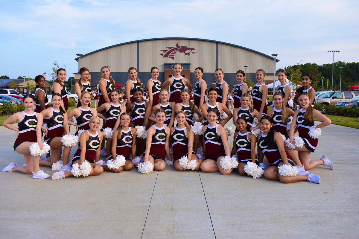 chs_pom's tweet photo. Yesterday we had our annual children clinic with K-8th grade! We absolutely loved spending time with them and teaching them a dance routine! We ended the night with a win for the Dragons 27-24!🐉 https://t.co/1ivvJWO1Fx
