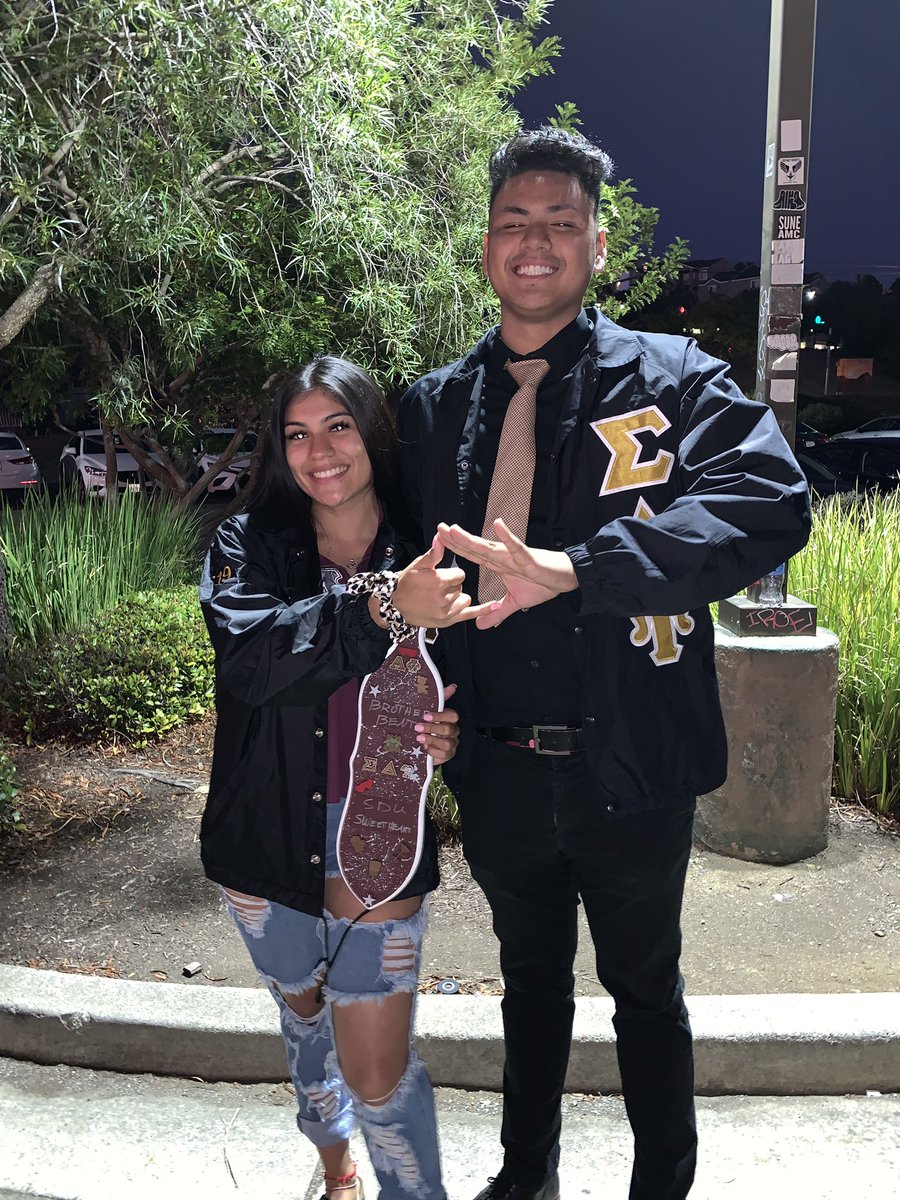 SIGMADELTAUPSI2's tweet image. We are excited to formally introduce our 2019 SDU Sweetheart 💛 Nathalie Ramirez. We thank you for being a supportive and loyal sister to our organization! #ΣΔΥ #WeLoveOurSweetheart