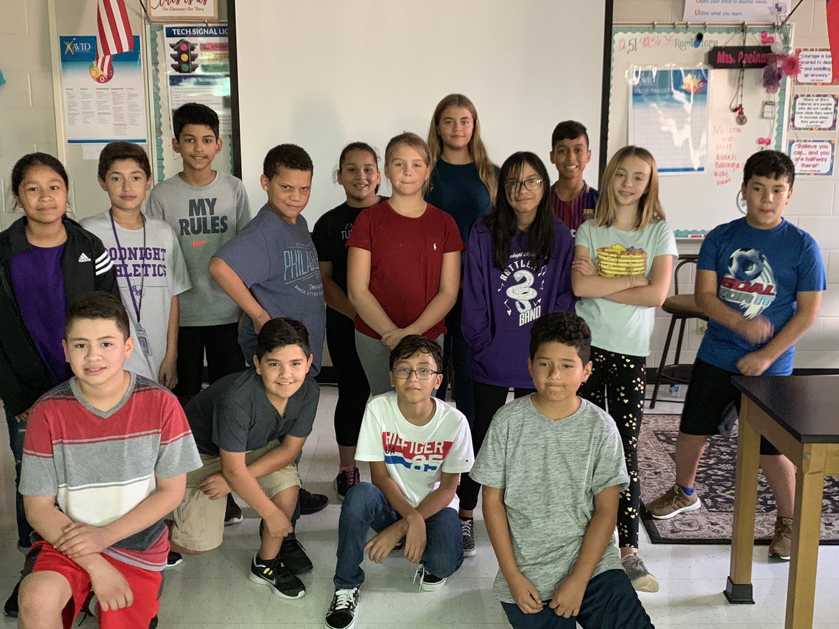 Another class meets their first 100%  goal!! 🥳 🎉 Everybody in class and all logged in.  #JoinTheClub #OneStepCloser