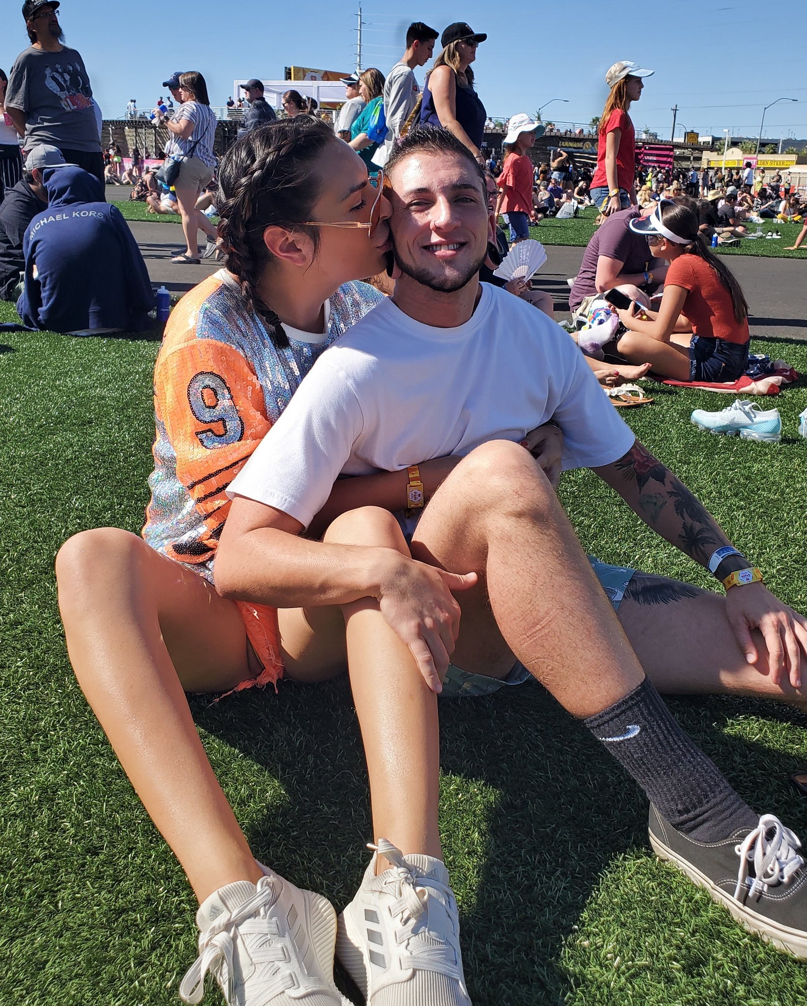 CHANEL SANTINI on X: Like this tweet when you see it 👀 And I oop...  t.coKHkaT9rMSo  X