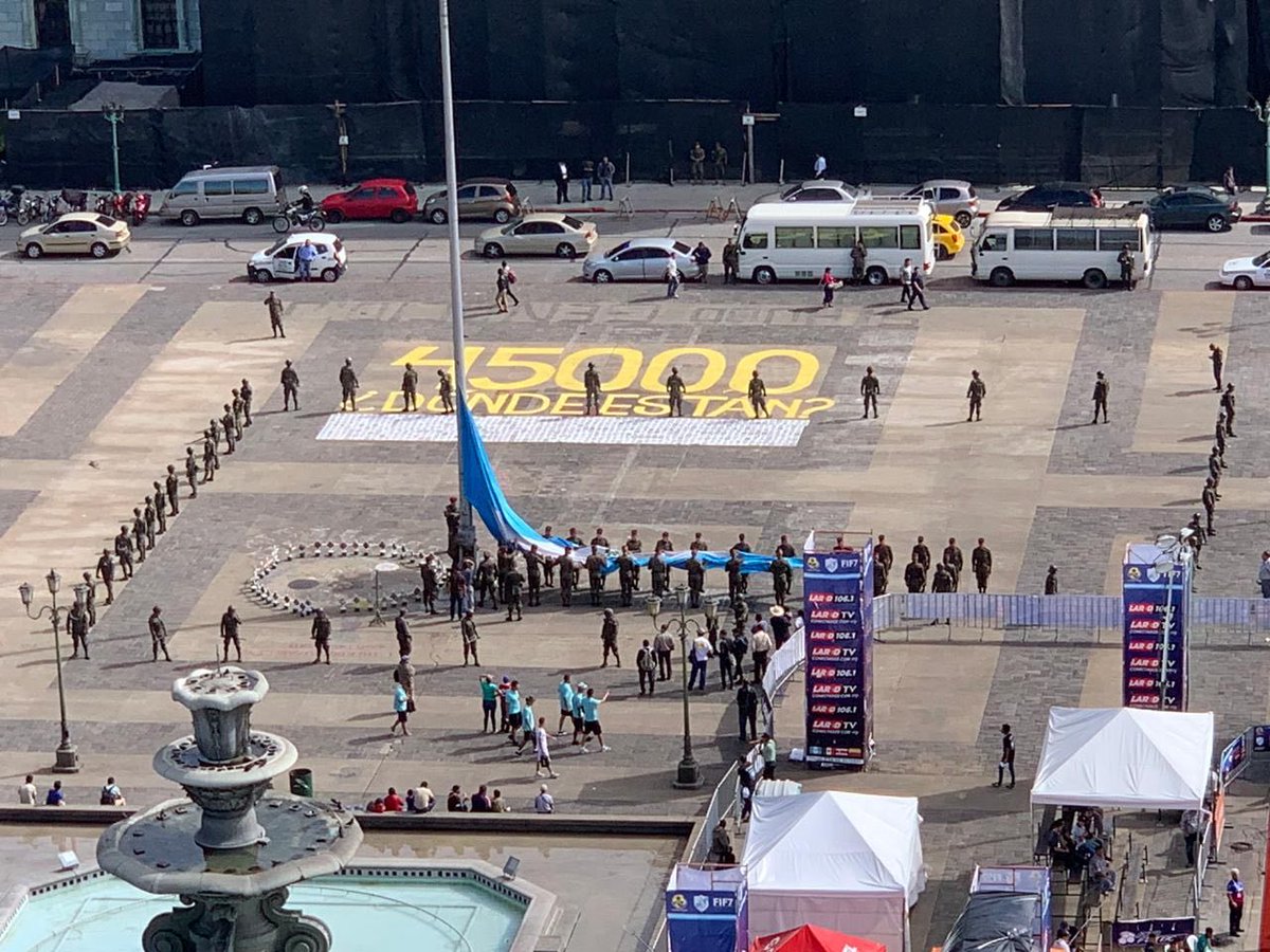 HijosGuatemala's tweet photo. Aunque sus cepillos pasen mil veces por este sitio, no borraran nuestra memoria de los que aquí calleron, porque ustedes los asesinaron. #NiOlvidoNiPerdon
#EjercitoGT #EjercitoAsesino https://t.co/AVXUbksER4
