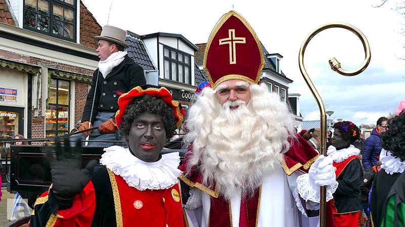 Laat #Apeldoorn links liggen ! Ga gezellig met uw kind(eren) naar een echte Sinterklaasintocht met echt #Pakjesboot en echte #ZwartePieten 

#BoycotApeldoorn #boycotNPO #Sinterklaas #zwartepiet #5december #Kinderfeest