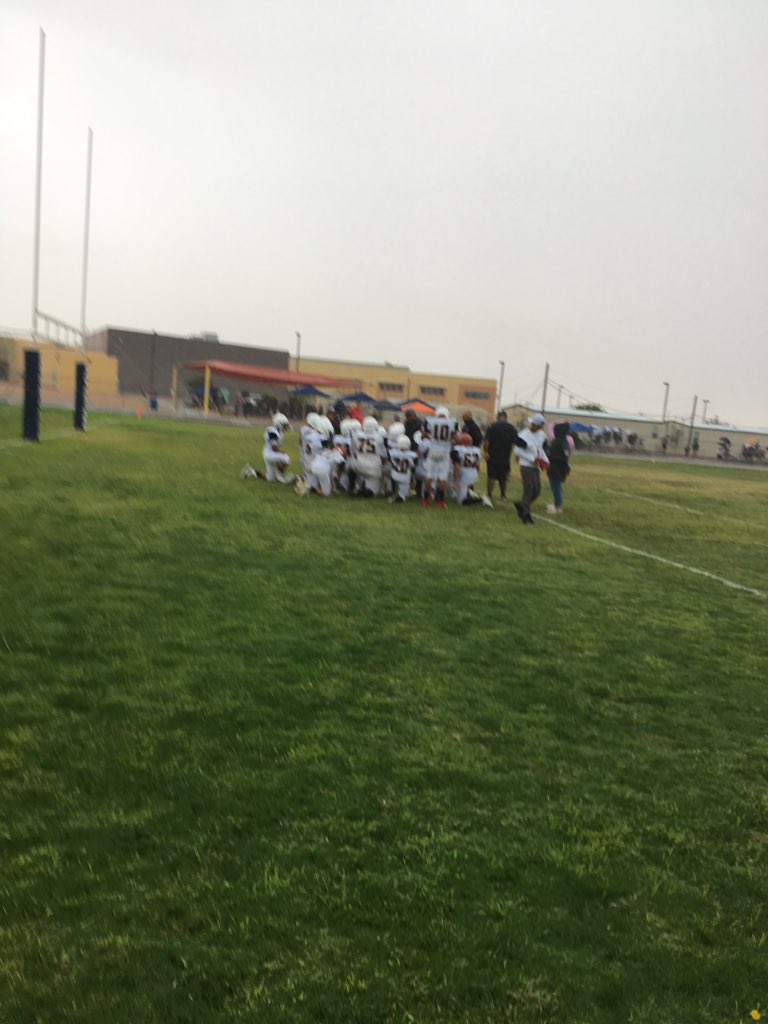ELDO_FB's tweet photo. Future Aztecs with the win today. Go Cavs. Aztec Family. #4AztecFs #EmpireStrong #DSOTA @Hernando_MS @EDAztecs_HS https://t.co/0iWIDcVaC4
