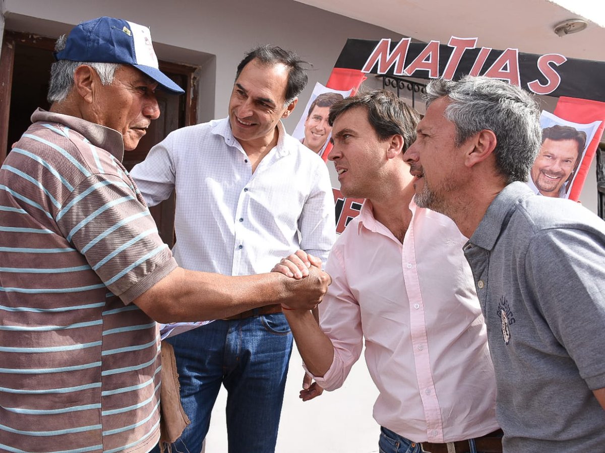 mepsalta's tweet photo. Queremos una Salta distinta y estamos preparados para lograrlo, convencidos de que la manera es esta,siempre cerca de todos los salteños.Muchas gracias a los vecinos de los barrios Calchaqui, Democracia y Santa Cecilia por todo el cariño.
#SaltaTieneFuturo #PrimeroSalta #Lista224 https://t.co/6S63xQQLtK