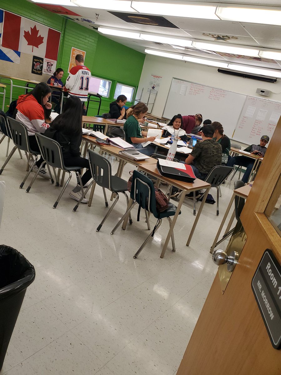 bert_high's tweet photo. Sr. Golf team, some history homework at lunch, and a math class. Fun fact, History 30 is P4 and attendance was 100% on friday! Thank you all 27 history students for being there on Friday afternoon! #pathtograduation #BFCHS #PVSDProud https://t.co/kPDA9kF1EO