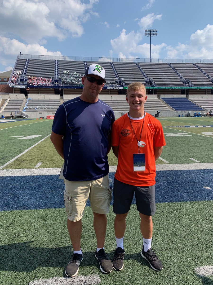 GavinHenry21's tweet photo. Thank you @KlineAlex for the invite to today’s game. https://t.co/bBZaSkPUAD