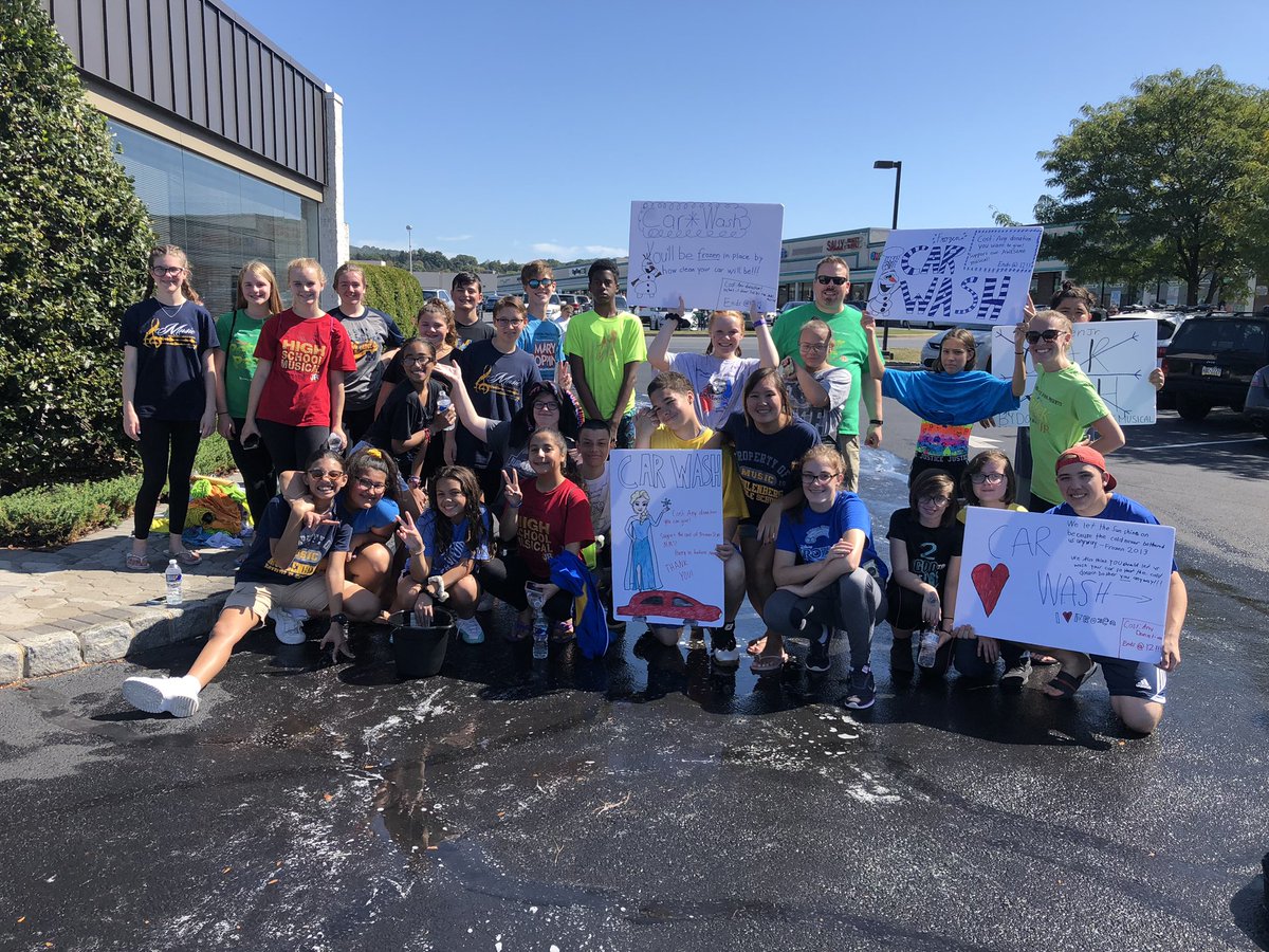MMSMusical's tweet photo. These kids did an amazing job at our annual Car Wash fundraiser this morning. A big thanks to everyone who came out to support these talented kids and to First National Bank for hosting us again. They worked hard for every 💵 they earned! https://t.co/ExNUeVQIqP