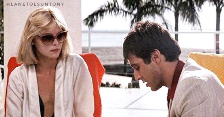 Farklı iklimin çiçekleriyiz, seni yaşatan yağmur beni öldürüyor.