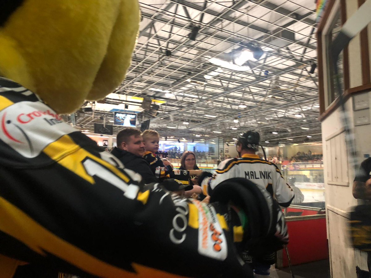 Buzz got out and about in The Hive and thanks to <a href="/Knaggsy05/">Edward Knaggs</a> <a href="/WillStead8/">Will Stead</a> <a href="/smiff27/">Josh Smith</a> Ryan Webb and Aidsn Doughty for signing autographs after the game tonight. #WeAreBees