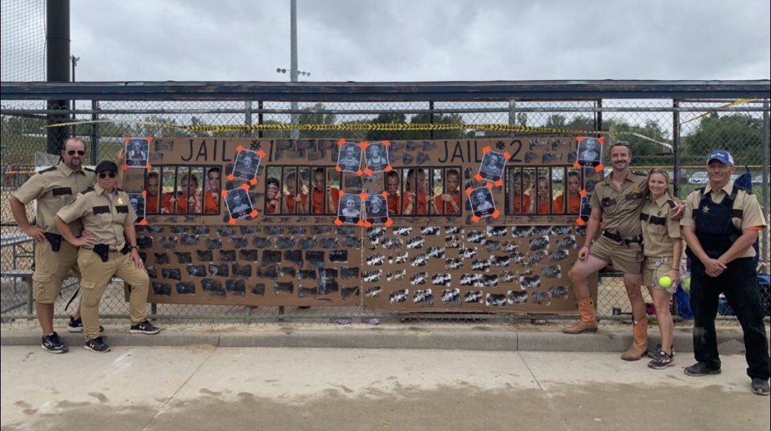 jlwheeler20's tweet photo. @PlayMSP Dugout decorations!  #2019MonsterBash  #BlueHeat10C https://t.co/fBLuJf13sL