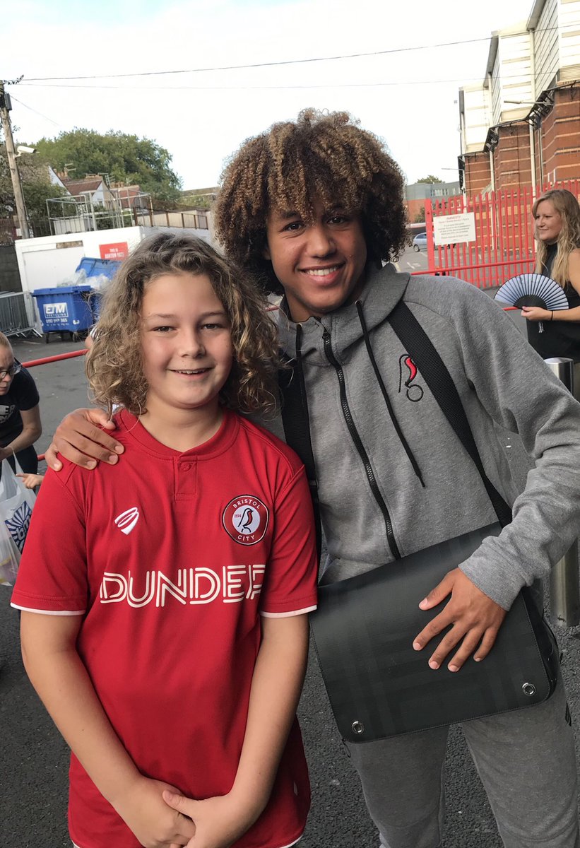 007Sutts's tweet photo. @BristolCity What a baller! Jayden taken tips on the hair from @hn_massengo sister #2hoursaday https://t.co/SyF1hMrmjz