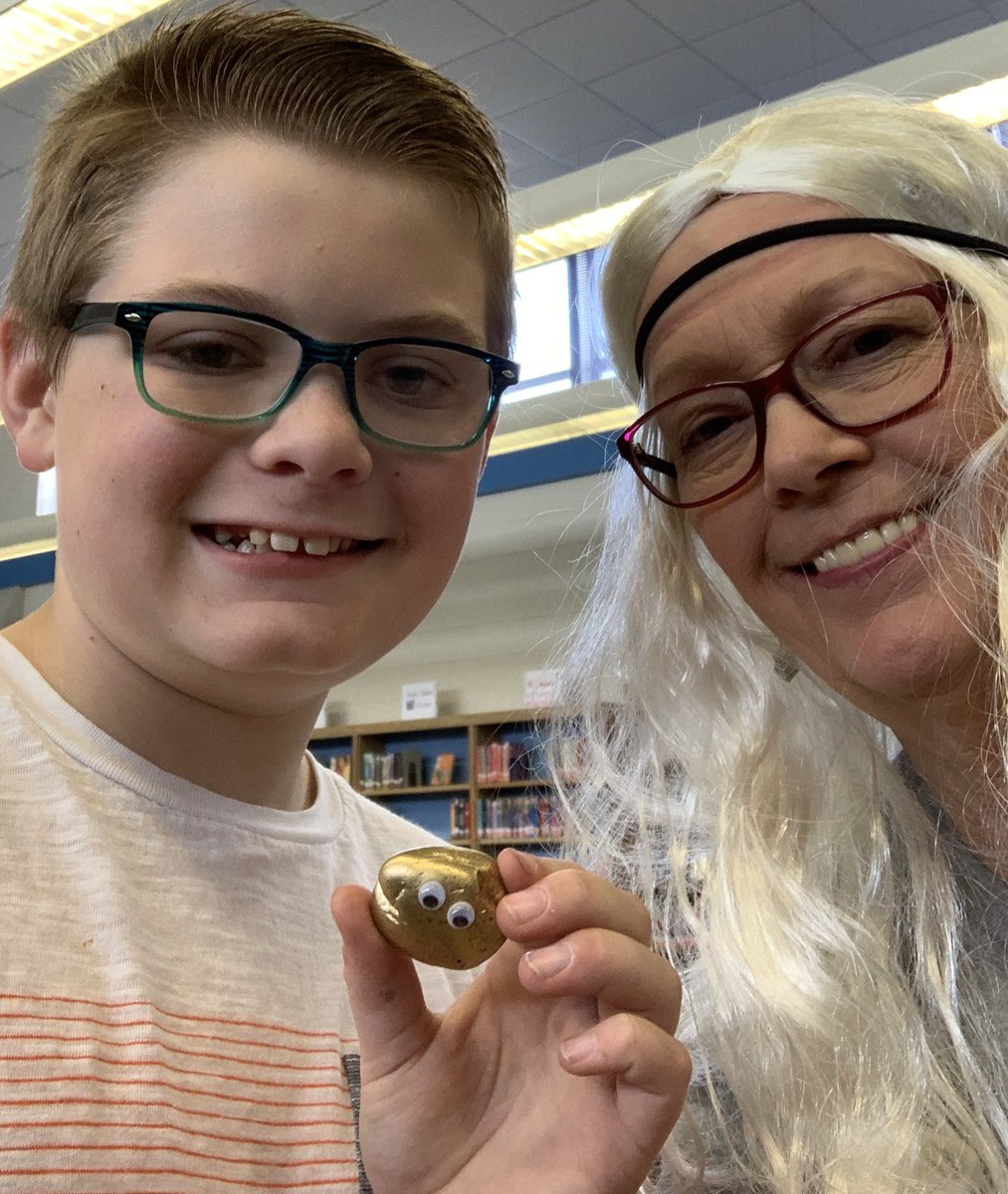 MsDinwiddie's tweet image. Be a Reading Rockstar! Top 25 reading rockstars earned the coveted Reading Rocks Award! #DMSGens #DMSLib #MUSTbesuccessful