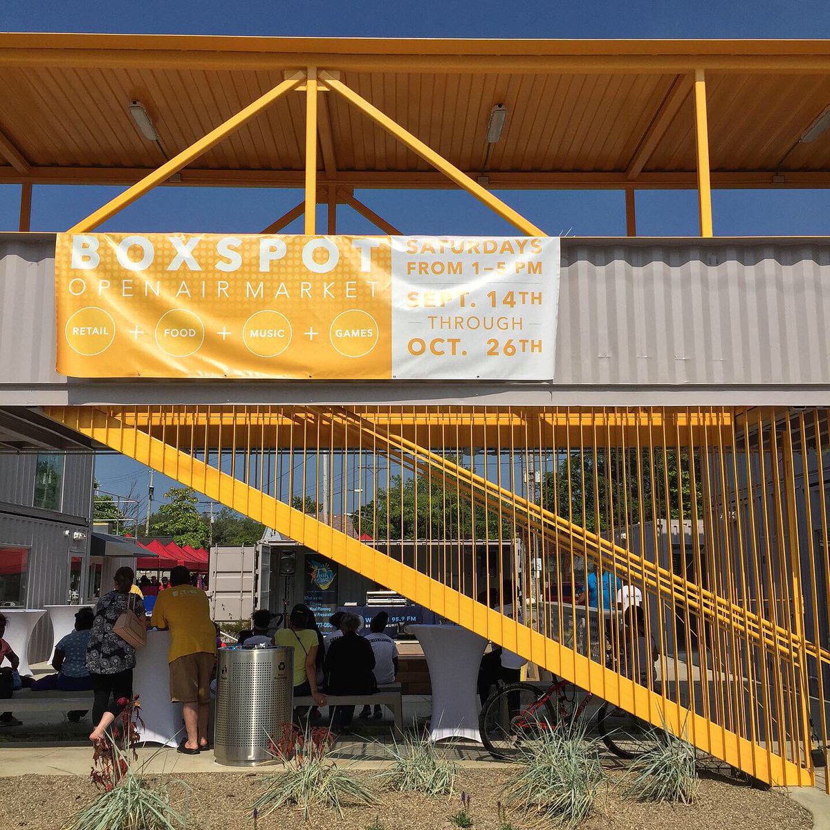 davidjurca's tweet photo. We were out talking to folks about #ElevatetheEast at the opening of #BOXSPOT on Kinsman & E. 80th. It’s a dynamic place, weaving retail shops and public spaces. Can’t wait to see how the community embraces this environment over time.
#Cleveland #architecture #design #retail https://t.co/KsfFllQeje