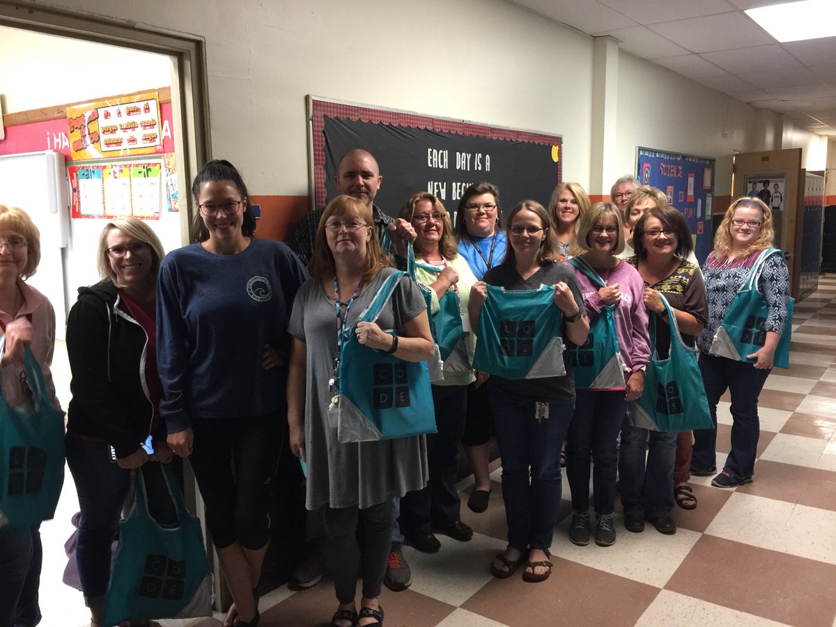 sully304's tweet image. Summers County teachers learning computer science with @codeorg! We had a great day and they are excited to begin implementing coding lessons in their classrooms. #cs4wv #cs4all #codewv @TeachCode