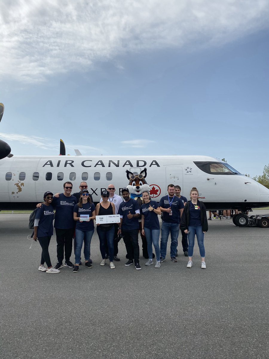 BBishopAirport's tweet photo. 🙌 Go team! Team YTZ completes their pull with a 1:01 time, coming in 3 out of 15 teams. Curious to know more about how you can help the thousands of Canadians living with ALS? Visit @ALSCanada #PullTogethertoEndALS #ALSPlanePull https://t.co/YjZEdHfrwx