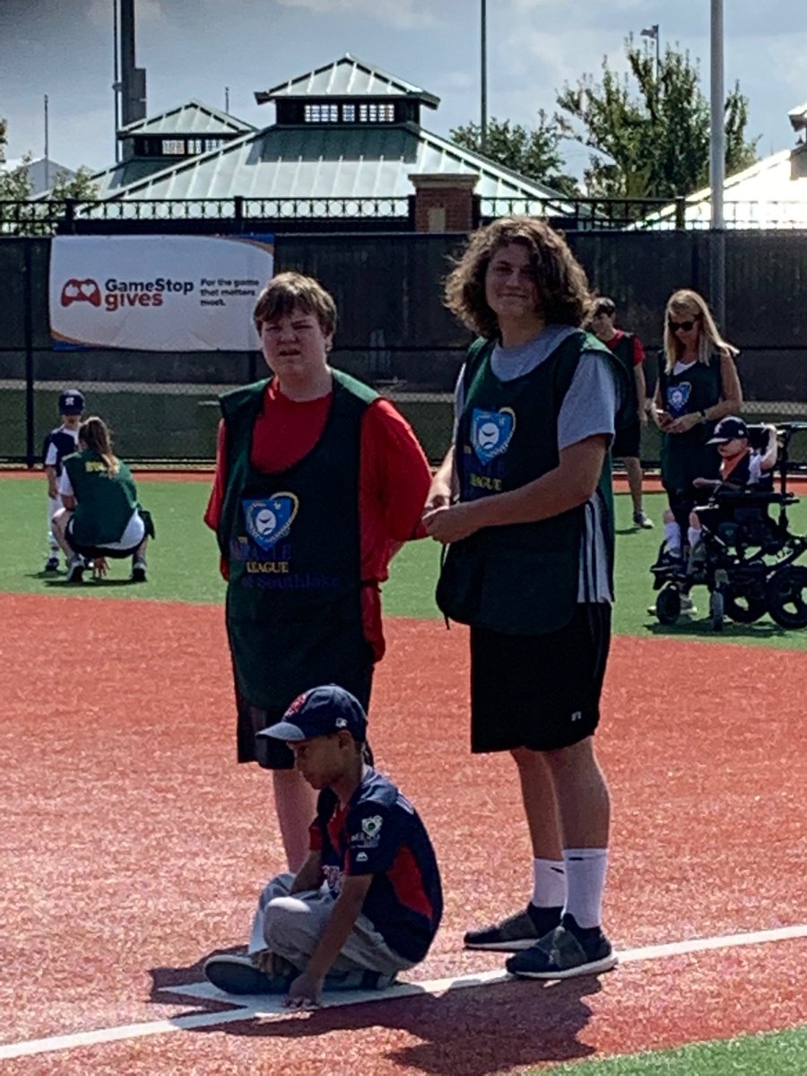 DougShockley1's tweet photo. Supporting Miracle League this morning with the Lakes Chapter YMSL.  What a great time.  It was a super turn out and tons of fun https://t.co/NGEXnf06mU