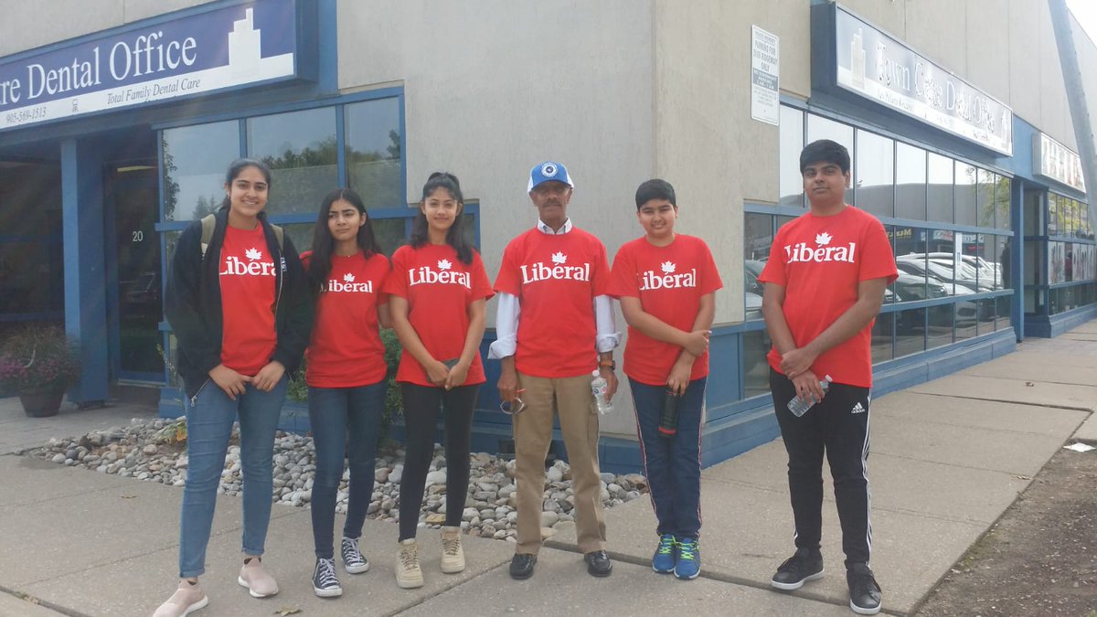 iamIqraKhalid's tweet photo. T-minus 30 days until #elxn43 and we kicked off the morning with breakfast, phone banks, and knocking on doors in #MississaugaErinMills! Together we #ChooseForward!

#GoKnockDoors https://t.co/JZBGdNOJT8