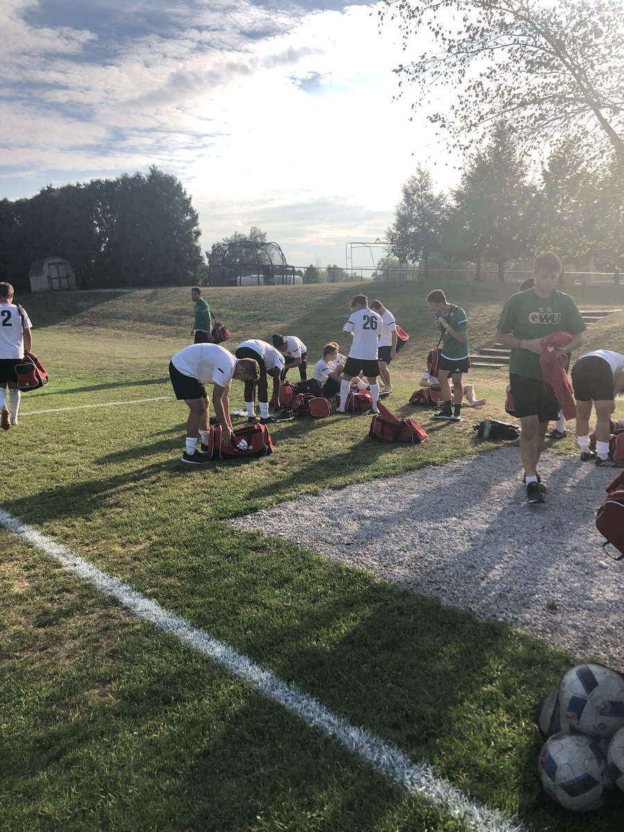 OWUMSOC's tweet photo. @OWUMSOC 2, Hanover 1. Goals from Harr and Riggle. https://t.co/NgInabJ3tJ