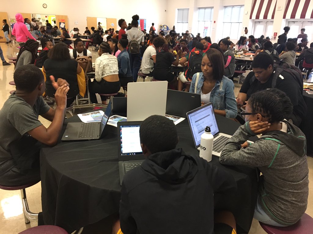 SCSDOSA's tweet image. 🗣Great week of “Lift Every Voice” student surveys! #Melrose #Bolton #Douglass #Germantown #Cordova 📲💻📚