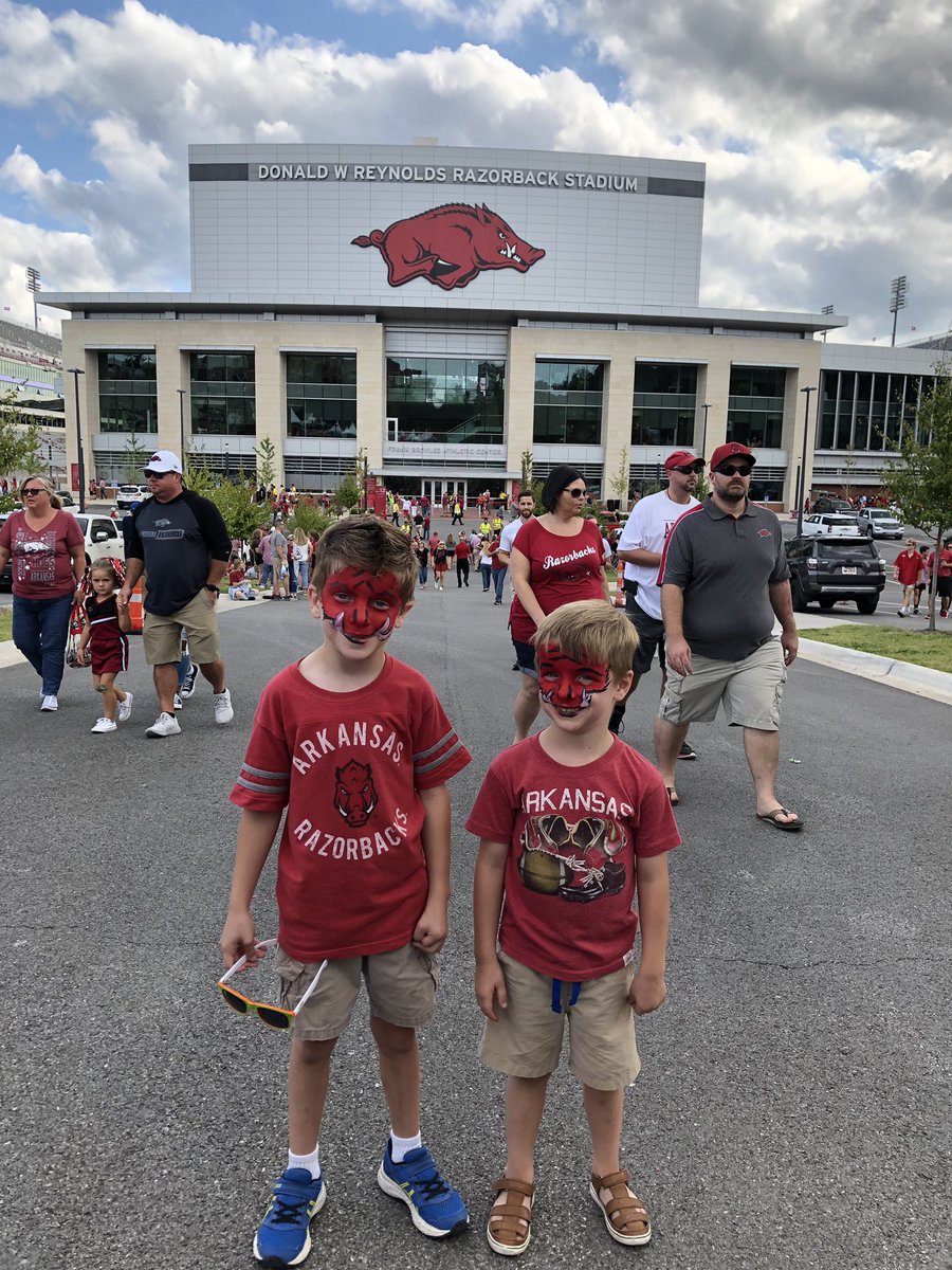 Game day ready!  WPS!! <a href="/UArkansas/">University of Arkansas</a> <a href="/RazorbackFB/">Arkansas Razorback Football</a>