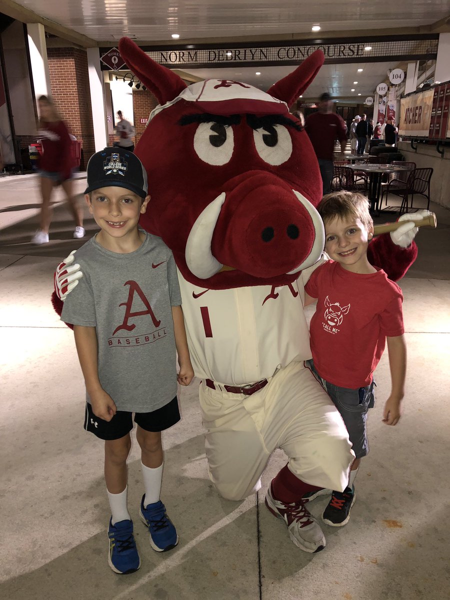 Great night last night for some fall ball!  <a href="/UArkansas/">University of Arkansas</a> <a href="/RazorbackBSB/">Arkansas Baseball</a>