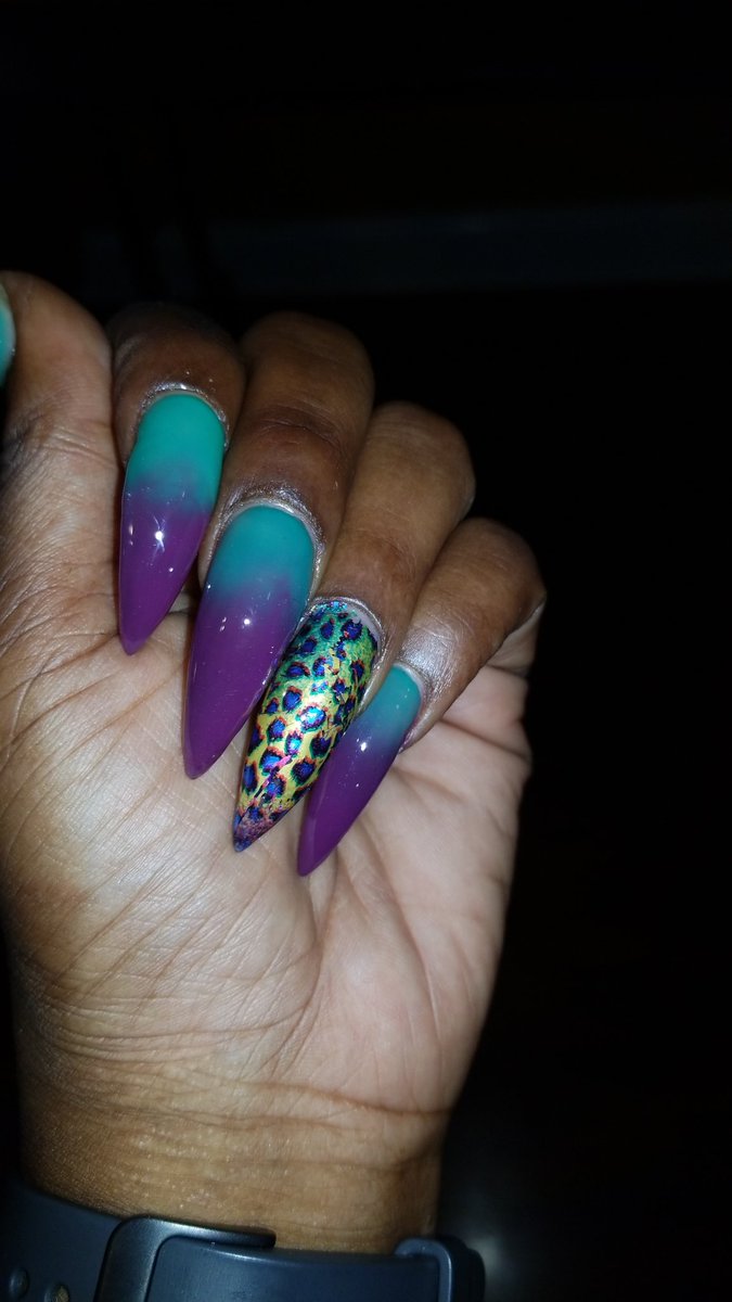 KeraV_84's tweet photo. Nails on fuckin fleek 😍😍 #naildrip💦 https://t.co/oYDMLWYeQk