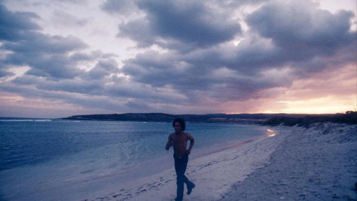 latinreggaejama's tweet photo. El rey del #Reggae en la playa!
.
.
.
#DiaMundialDeLasPlayas #VamosPaLaPlaya #21Sep #Jamaica #BobMarley #BobMarleyPics #ThisIsMyReggae #SaturdayNight #OneLoveDestination #LiveFromJamaica #VisitaJamaica #VisitJamaica #VisiteJamaica #OneLoveDestination https://t.co/4Z6EwAjffx