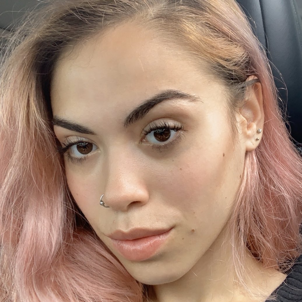 vdevoh's tweet image. Wondering why and how I’ve never named my looks (just a few)