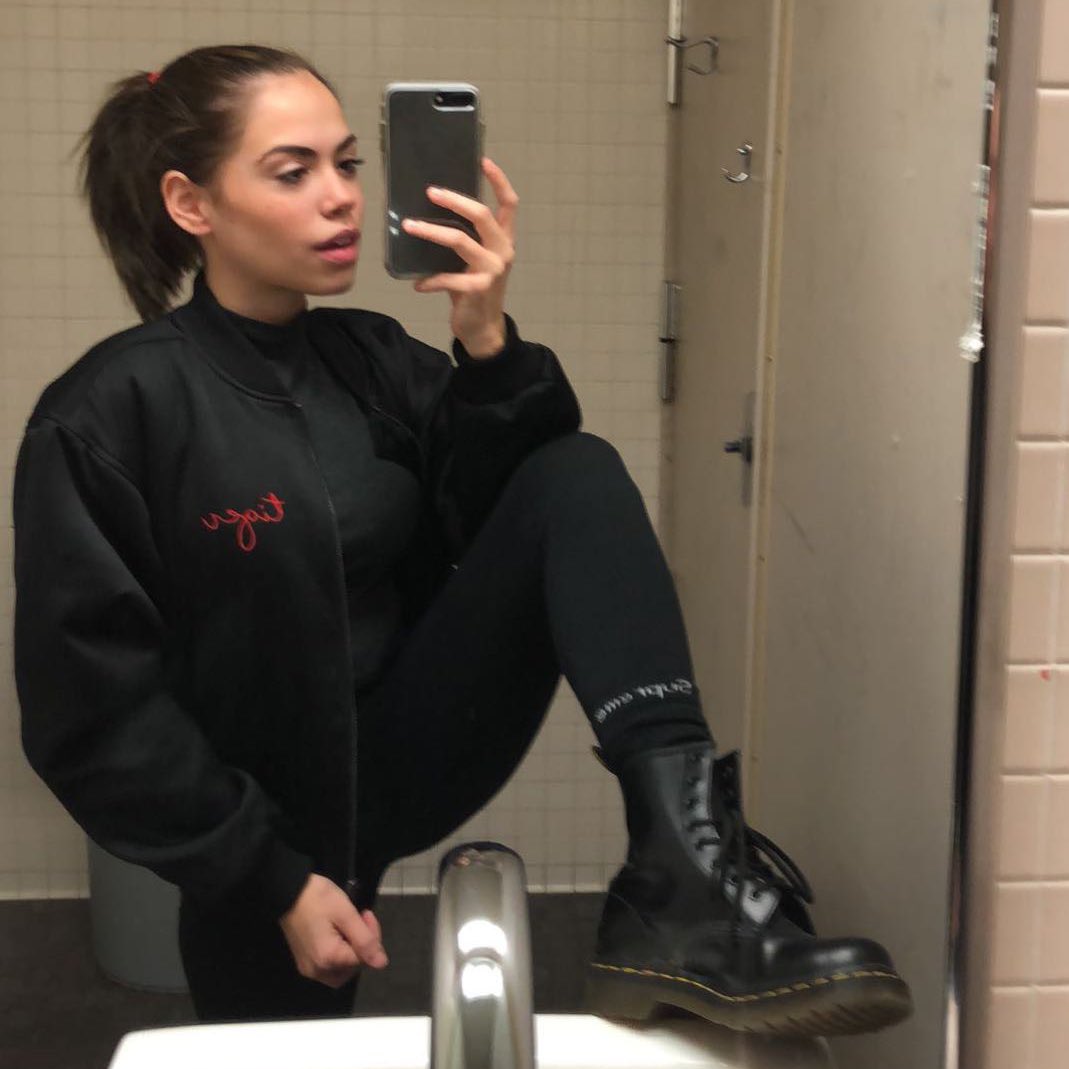 vdevoh's tweet image. Wondering why and how I’ve never named my looks (just a few)