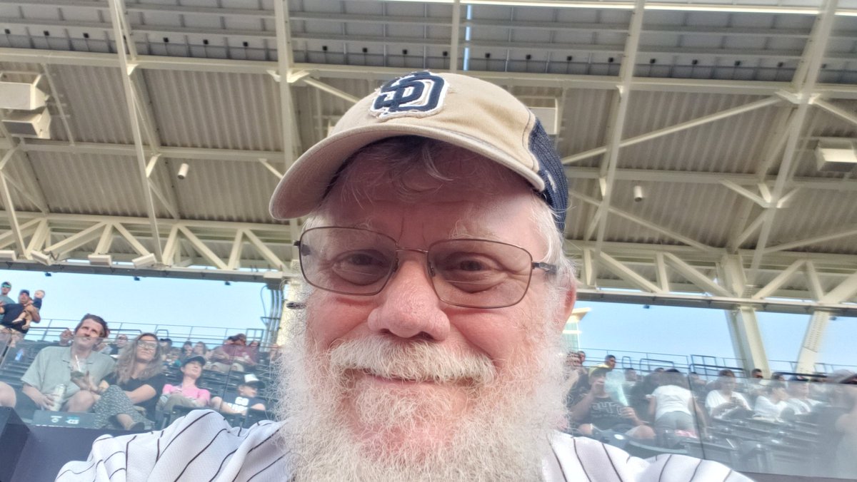 strosfanbob's tweet photo. #FriarFaithful https://t.co/o2xiqSi9pU