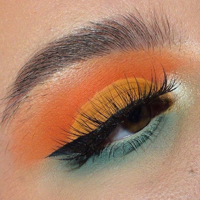 karitybeauty's tweet image. Close up of the Karity Matte Palette🍂🧡Photo by @andieslee .
.
.
#eyeshadow #mattepalette #karity #makeup #makeuplooks #mua #makeuptutorial #eyeshadowlooks #beauty
