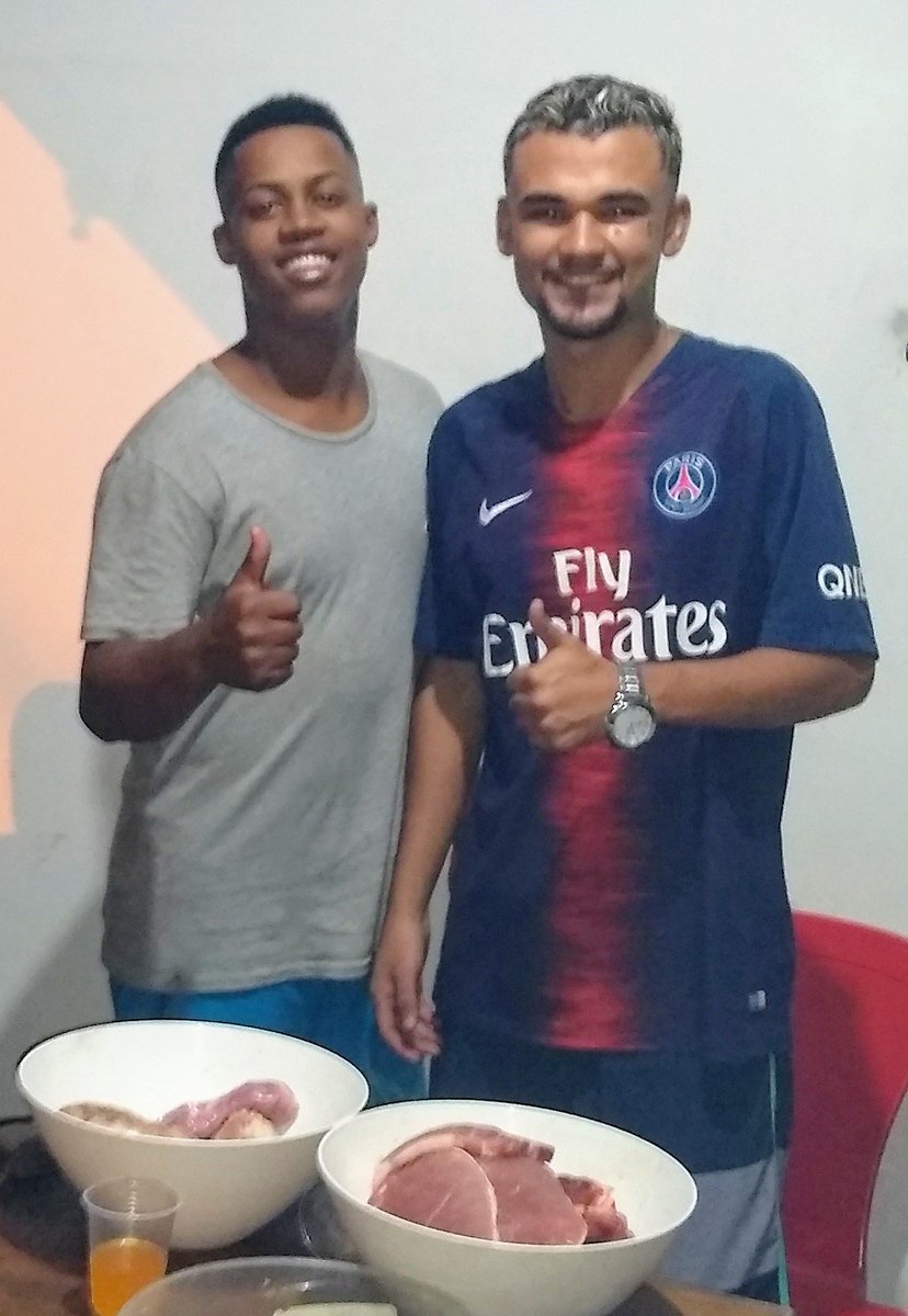 Danilo07931630's tweet photo. Tava eu e o mano..✌️💪 https://t.co/6OrQhLW9wc