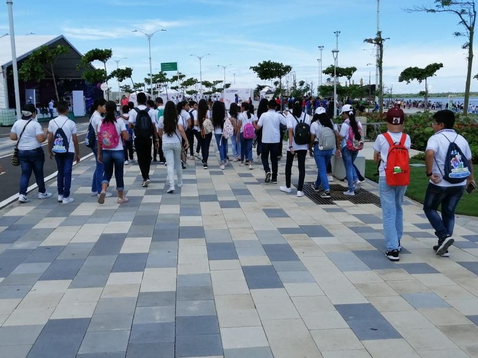 ManjarresMonik's tweet photo. De cara al río Magdalena, así vivimos la experiencia #Libraq 2019 @iedelcampito @SEDBarranquilla https://t.co/qHv1EQWbXg