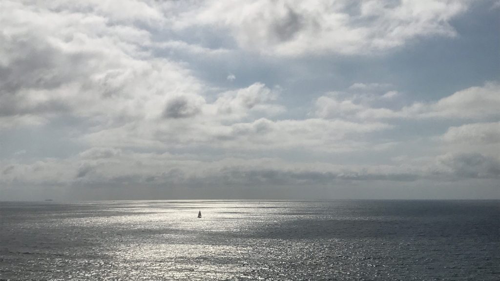 edgesofdreaming's tweet photo. Head Over Hee(a)ls from @EdgesOfWater: we're finally back this week with an episode about healing. Life has its ups and downs, and the downs often require deep healing at the fundamental levels of the soul. Ishq, Altus, and more. https://t.co/sijxfO5SIb https://t.co/JzGN1R5WqX