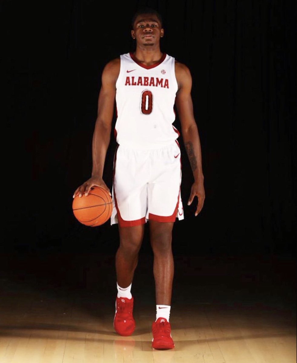 KD_DaDiva's tweet photo. I’m ten toes behind my Guy!! Walking into a New Season, New Year #0 #ROLLTIDE🐘❤️🏀 #JAY0 ❤️@Jay0__ https://t.co/QnUOWon1C8