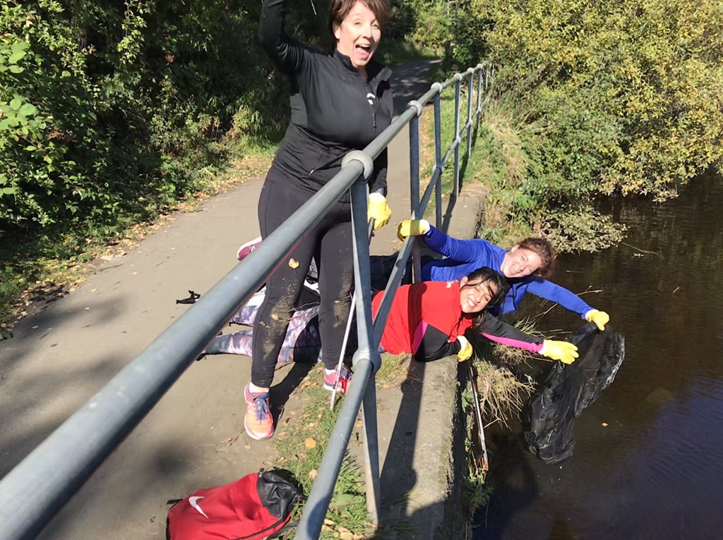 sallyhhk's tweet photo. Such a lovely day in Edinburgh wi GG Barnet/Camden buddies making the most of #GGsupersaturday. Started off by getting a 5k pb at the beautiful @edinbrghparkrun, then enjoyed a spot of litter picking along the Water of Leith walkway. @litterfreeleith @goodgym #running #parkrun https://t.co/VOWcKjSnOR