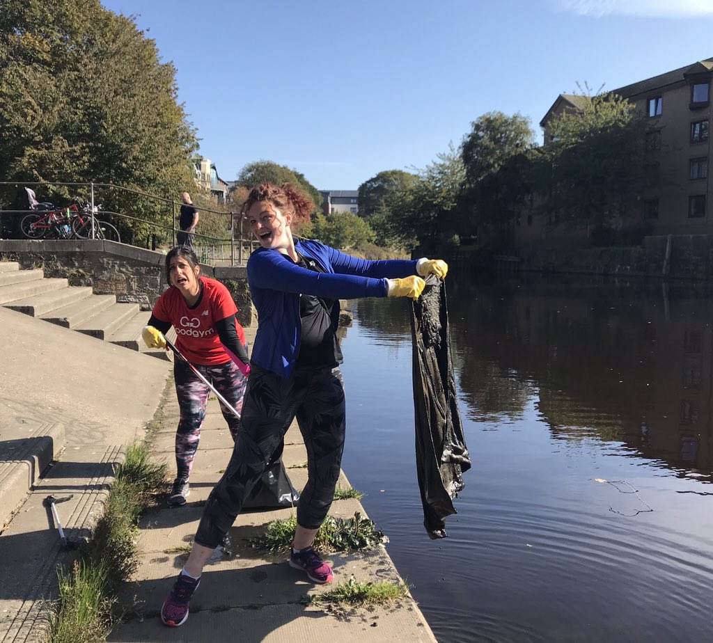 sallyhhk's tweet photo. Such a lovely day in Edinburgh wi GG Barnet/Camden buddies making the most of #GGsupersaturday. Started off by getting a 5k pb at the beautiful @edinbrghparkrun, then enjoyed a spot of litter picking along the Water of Leith walkway. @litterfreeleith @goodgym #running #parkrun https://t.co/VOWcKjSnOR