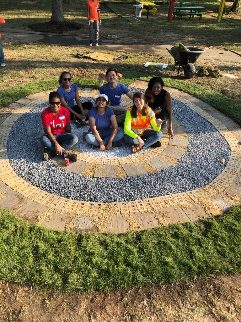 Check out the maze team at #oxonrunpark taking part in <a href="/dcbia/">DCBIA</a> 27th Annual Community Improvement Day! #park #landscapearchitecture #community
